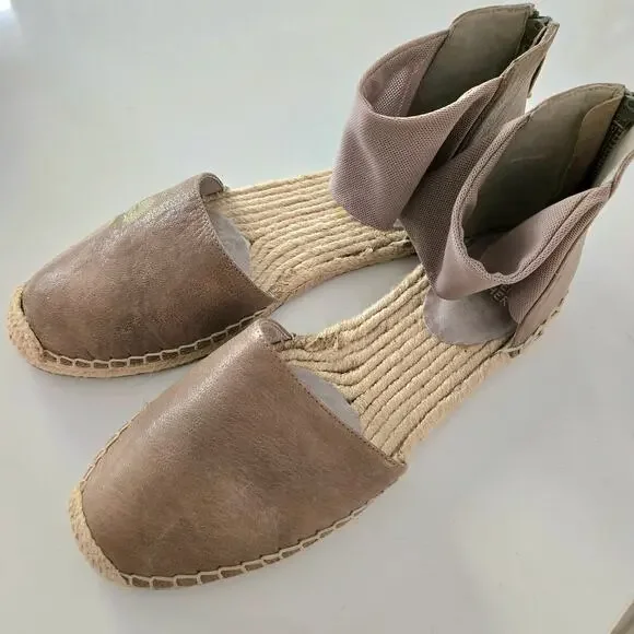 Eileen Fisher Coy Leather Closed-Toe Espadrille Flat in Beige Pewter, Size 9.5 - Picture 1 of 12